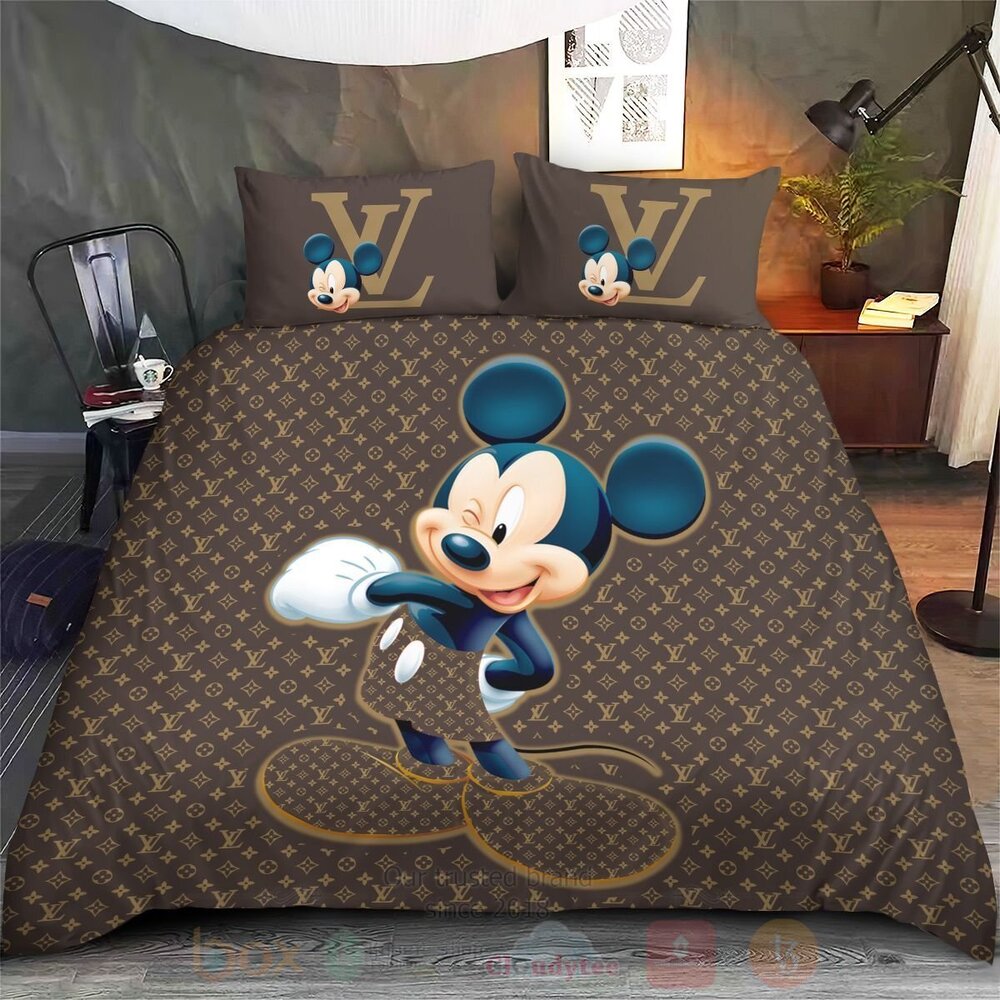 TOP Disney Mickey Mouse Louis Vuitton Quilt Bedding Set 2
