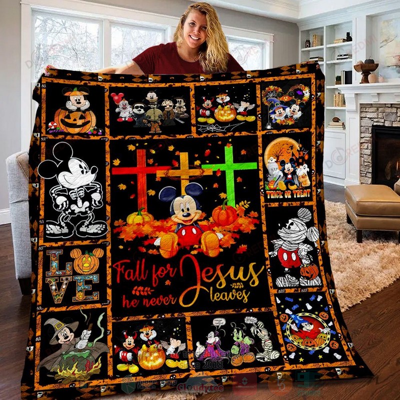 HOT Mickey Mouse Disney Halloween Luxury Quilt 5