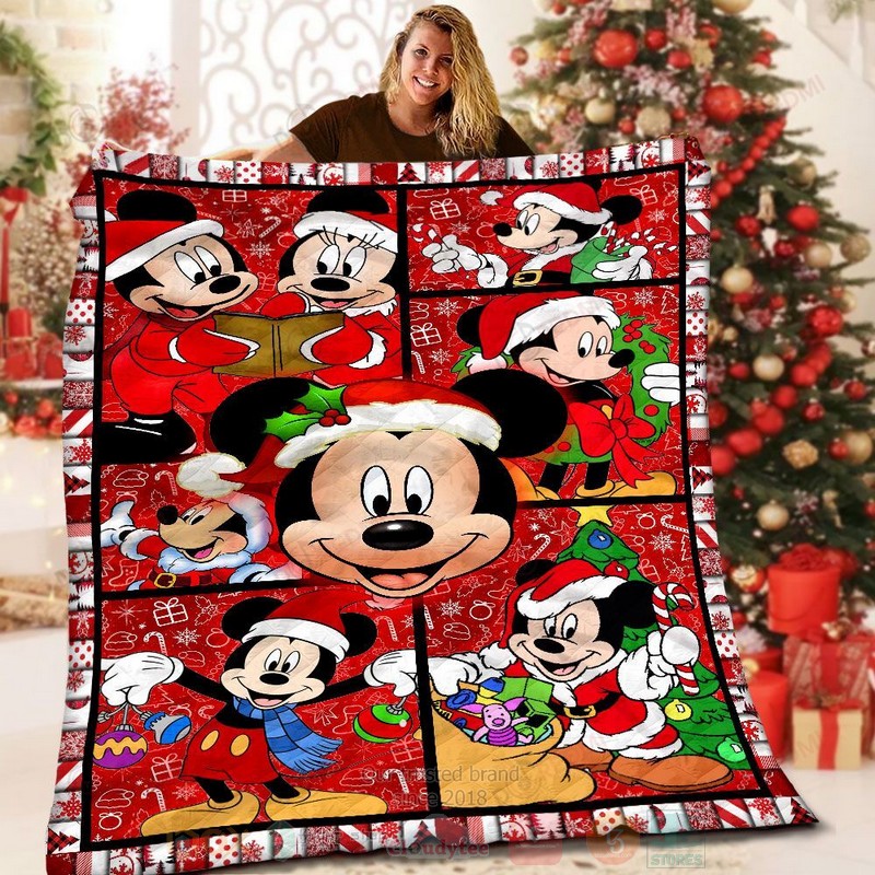 HOT Mickey Mouse and Minnie Mouse Christmas Love Luxury Quilt 5