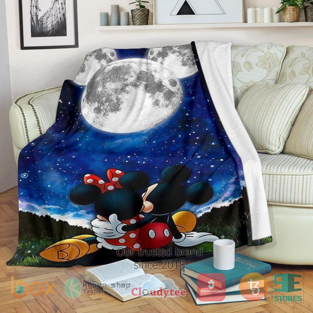 HOT Moonlight Mickey And Minnie Blanket 9