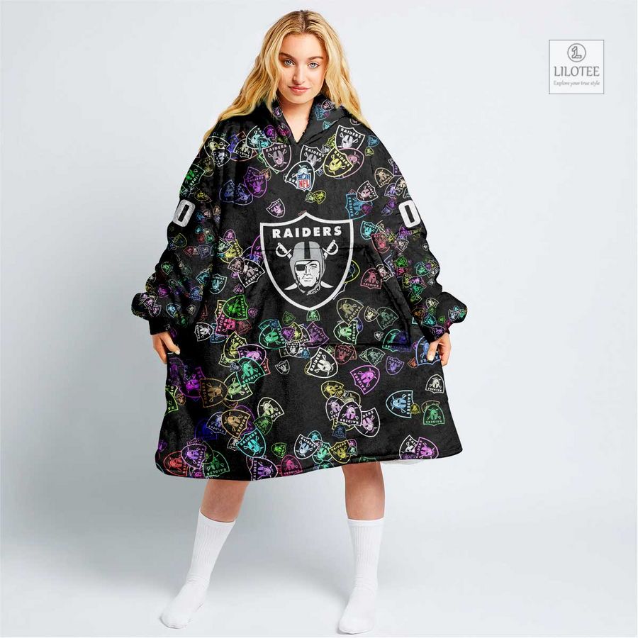 Personalized NFL Las Vegas Raiders Blanket Hoodie 10