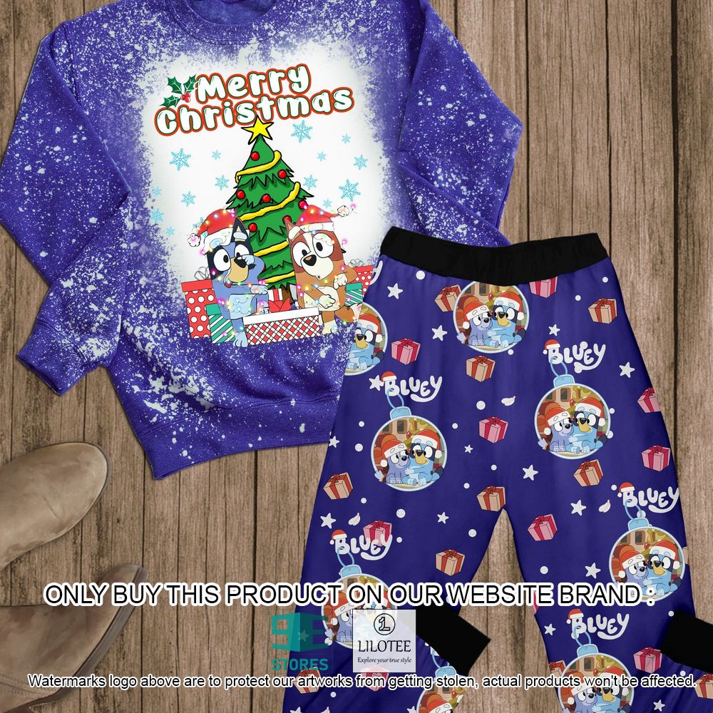 Bluey Hooray, It's Christmas! A Sticker Activity Book Pajamas Set - LIMITED EDITION 6