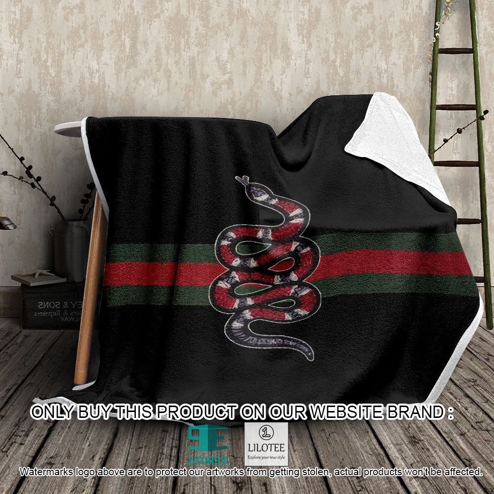 Gucci Snake Black Stripes Blanket - LIMITED EDITION 10